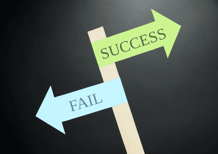Duas setas de falha e sucesso, fazendo referência às consequências do cumprimento e descumprimento das regras no TAC no Processo Administrativo Disciplinar.